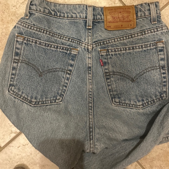 Levi’s & BDG JEANS 3 pairs total - Picture 5 of 12